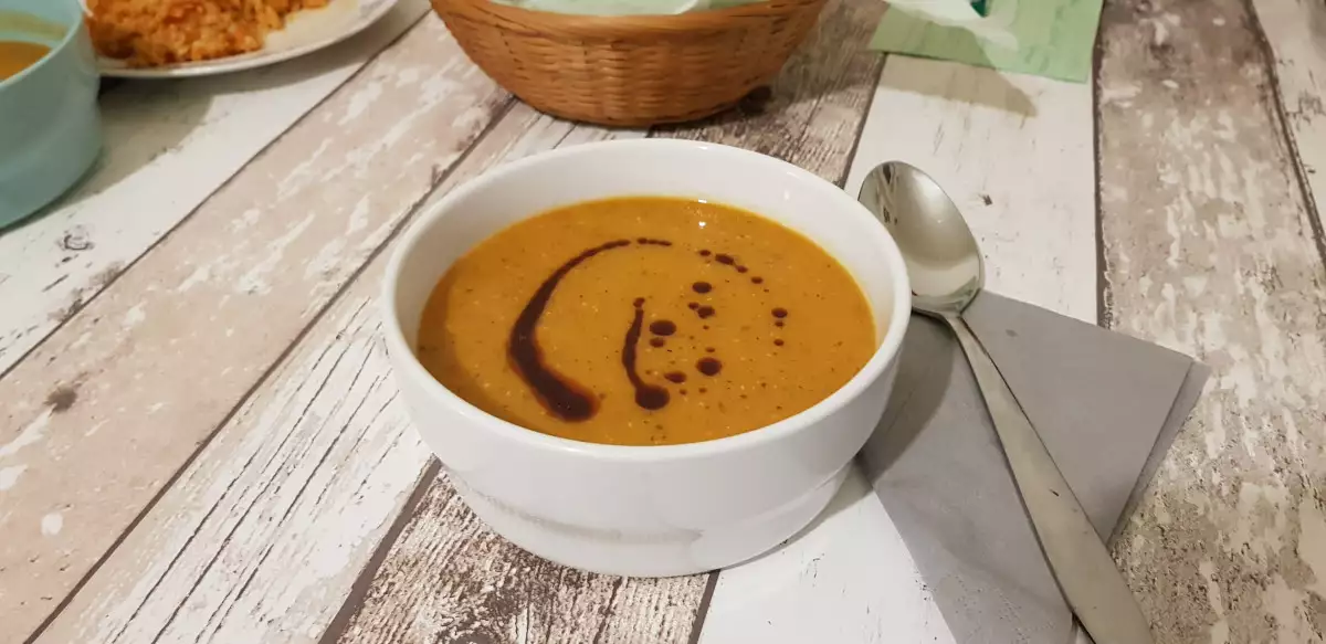 Sopa turca de lentejas rojas - Receta 