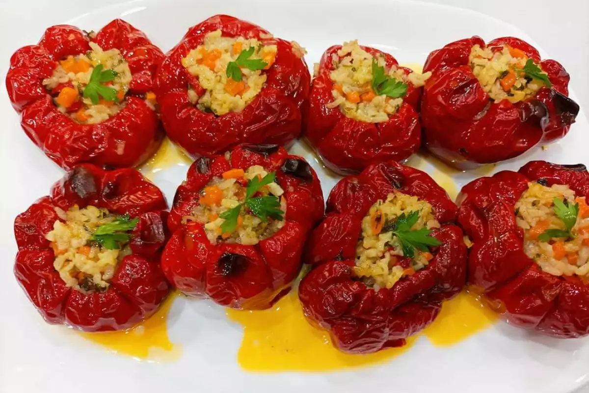 Pimientos rellenos de arroz - Receta 