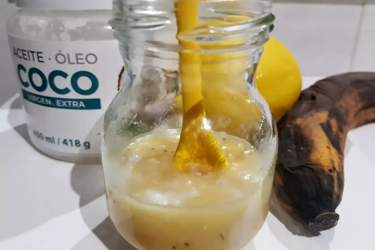 Mascarilla facial plátano, y aceite de coco - Receta | BonApeti.net
