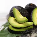 ¿Cómo le das aguacate a un bebé?