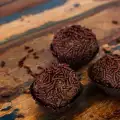 Cómo hacer fideos de chocolate