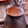 ¿Cómo hacer café turco en cezve?