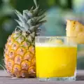 ¿Por qué debemos tomar jugo de piña?