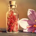 ¿Cómo preparar aceite de azafrán?