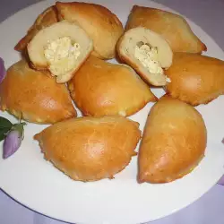 Empanadillas árabes Fatayer con quesos