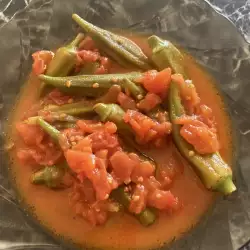 Guiso de okra y tomate