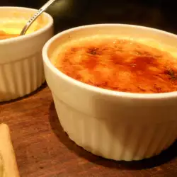 Crème brûlée con yemas de huevo