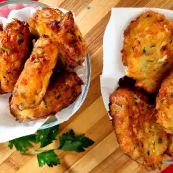 Buñuelos de calabacín y queso feta