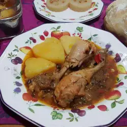 Pollo guisado con patatas