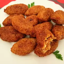 Albóndigas rellenas turcas (Içli Köfte)