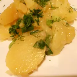 Ensalada de patatas con vinagreta templada