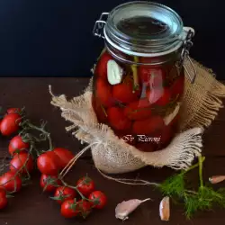 Tomates en conserva con ajo