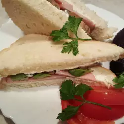 Sandwiches con pechugas de pavo