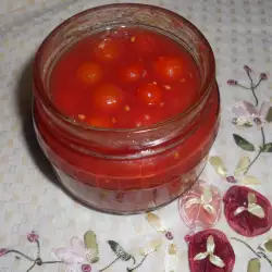 Tomates en conserva con tomates cherry