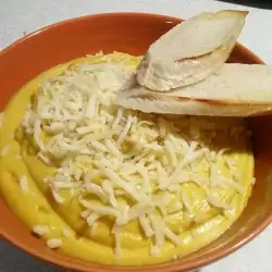 Crema de calabaza con queso emmental