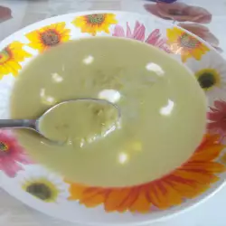 Sopa de verduras con nata