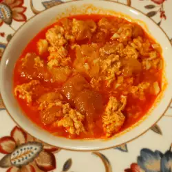 Sopa española con huevos