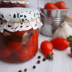 Tomates cherry marinados (en conserva)