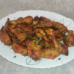 Alitas de pollo adobadas con curry