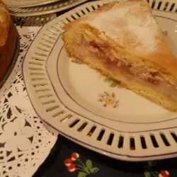 Pastel de mantequilla con relleno de ricotta y fresas