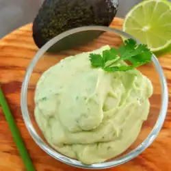 Mousse de aguacate con cilantro
