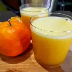 Zumo natural de mandarina y naranja