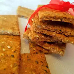 Crackers integrales con sésamo, lino y pipas de calabaza