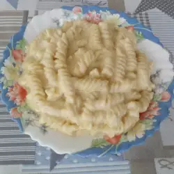 Pasta con Crema Agria
