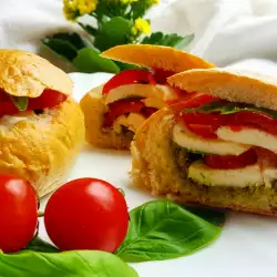 Sandwiches frios con tomates cherry