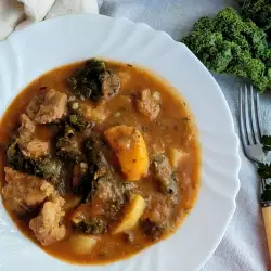 Guiso de cerdo y kale