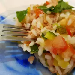 Ensalada de arroz con atún