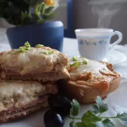 Sándwich con bechamel para los domingos en casa