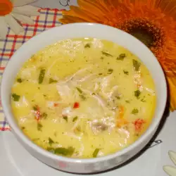 Sopa de pollo con patatas y yogur