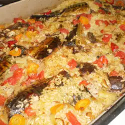 Caballa con arroz y verduras al horno
