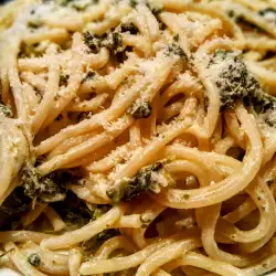Espaguetis con cebolla sin carne