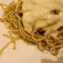 Espaguetis con mantequilla sin carne