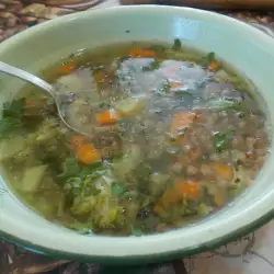 Sopa de verduras con ortiga