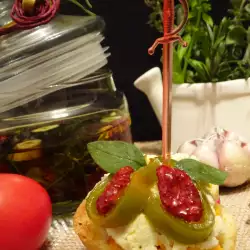 Сушени и мариновани домати (ЗА ПРЕВОД)