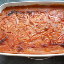 Alubias al horno con puré de tomate
