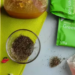 Mascarilla antiarrugas con té verde y miel