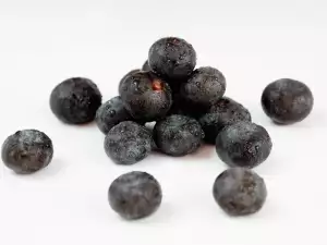 ¿Qué contiene la baya de açai?