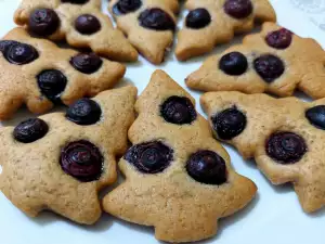 Arbolitos de Navidad con almendras y arándanos