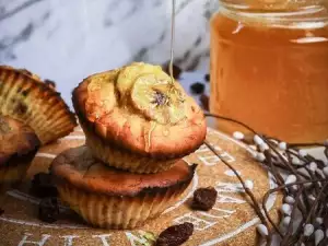 Muffins de plátano con miel y pasas