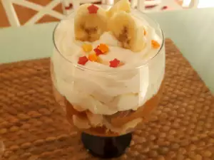 Trifle de plátano con crema