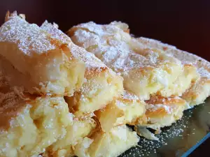 Pasteles de masa filo con crema de sémola