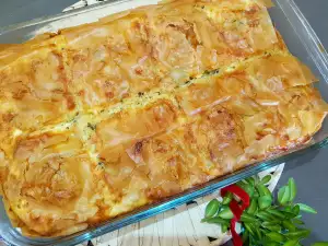 Pastel de masa filo con kale y queso