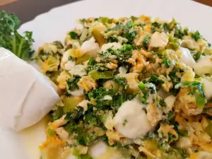 Revuelto con kale y mozzarella