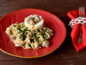 Boeuf Stroganoff con champiñones y vino blanco