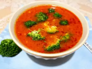 Sopa de brócoli y tomate