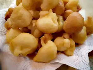 Buñuelos de viento revueltos